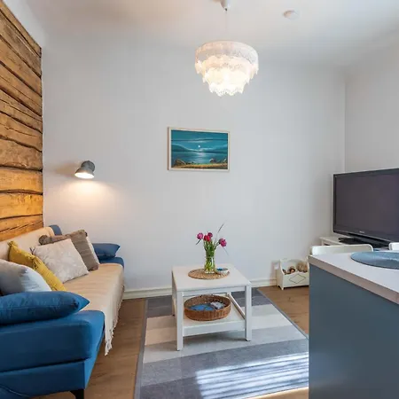 Aiaviisa Apartment