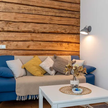 Aiaviisa Apartmán