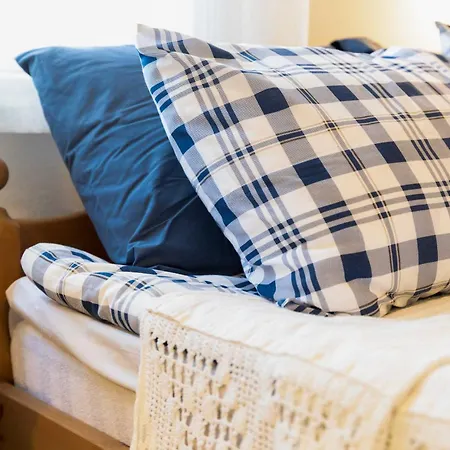 Aiaviisa アパート *